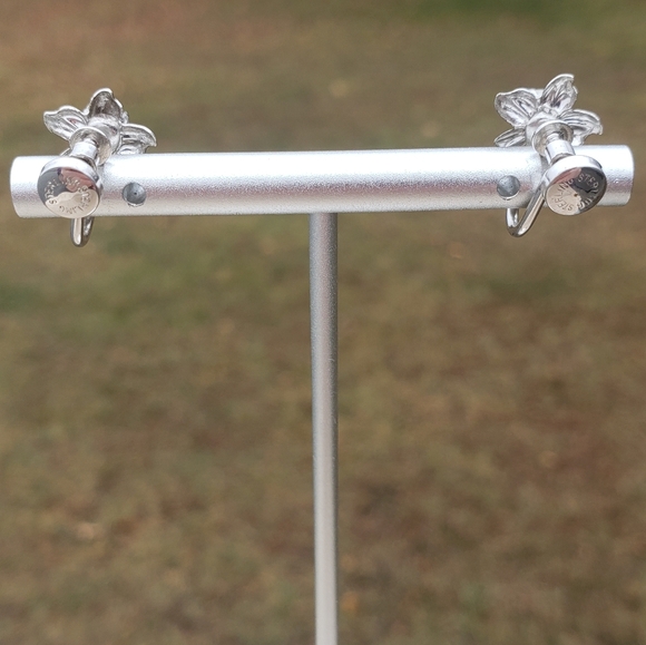 Flower Clip on Earrings - Picture 8 of 8